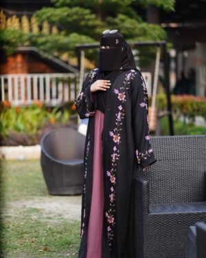 Muslima Dubai Embroidered Burqa Set
